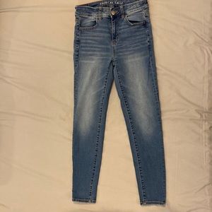 American Eagle, size 4 short, blue with whiskered wash